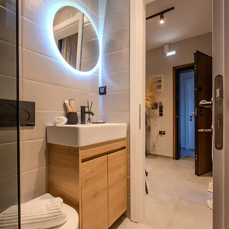 Loft 77
